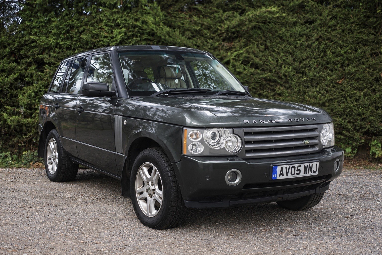 Land Rover Range Rover  3.0 Td6 Vogue Station Wagon Auto 4WD 5dr (2005)