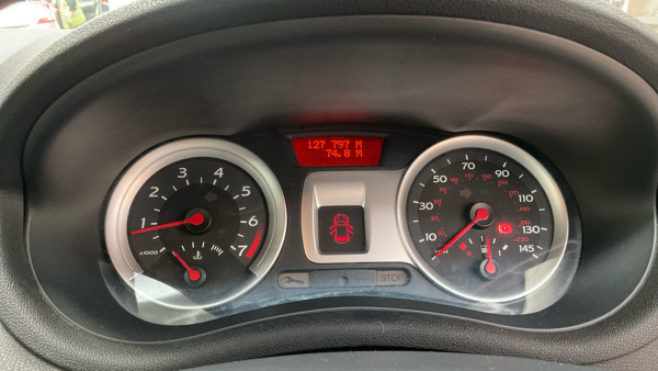 Renault Clio Dynamique (2007) 1.4 16v Dynamique Hatchback 3dr Petrol Manual (2007) image 11