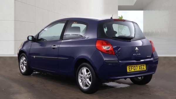 Renault Clio Dynamique (2007) 1.4 16v Dynamique Hatchback 3dr Petrol Manual (2007) image 5
