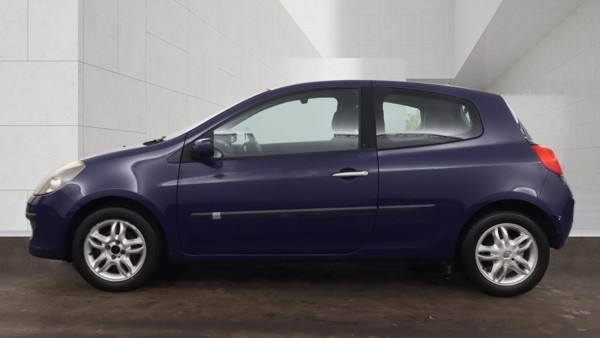 Renault Clio Dynamique (2007) 1.4 16v Dynamique Hatchback 3dr Petrol Manual (2007) image 6