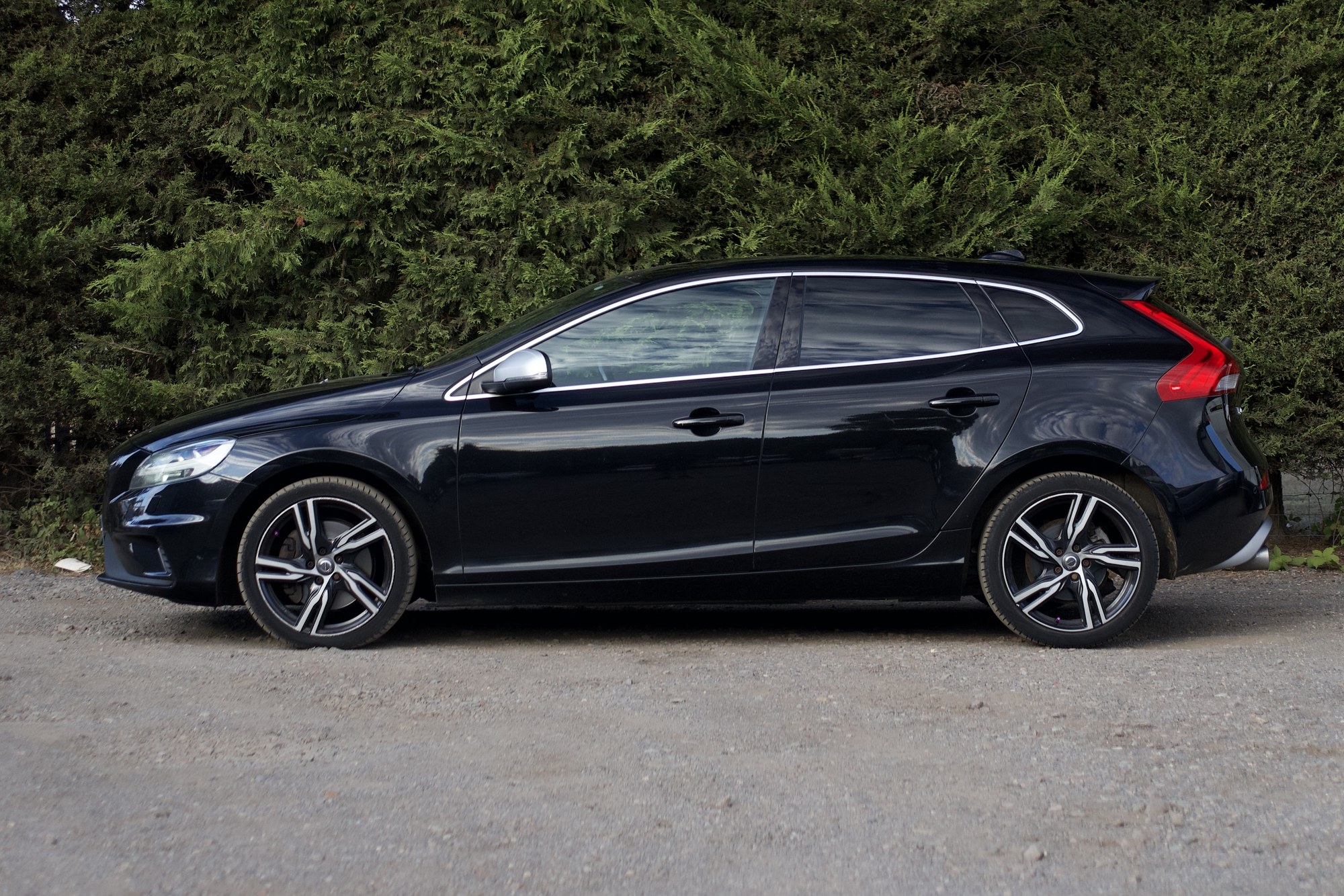 Volvo V40 2.0 D3 R-Design Pro Euro 6 (2018) image 6