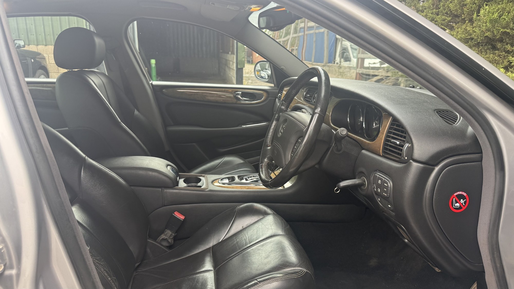 Jaguar XJ XJ8 Sport (2003) 4.2 XJ8 Sport Saloon 4dr Petrol Automatic (2003) image 10