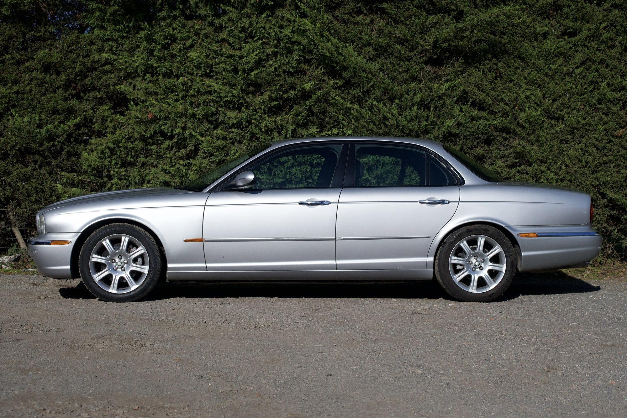 Jaguar XJ XJ8 Sport (2003) 4.2 XJ8 Sport Saloon 4dr Petrol Automatic (2003) image 6